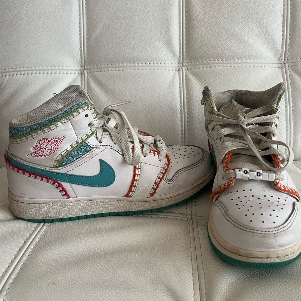 Nike Air Jordan White Multi Sneakers Size US 4.5 Y Kids - Picture 2 of 9